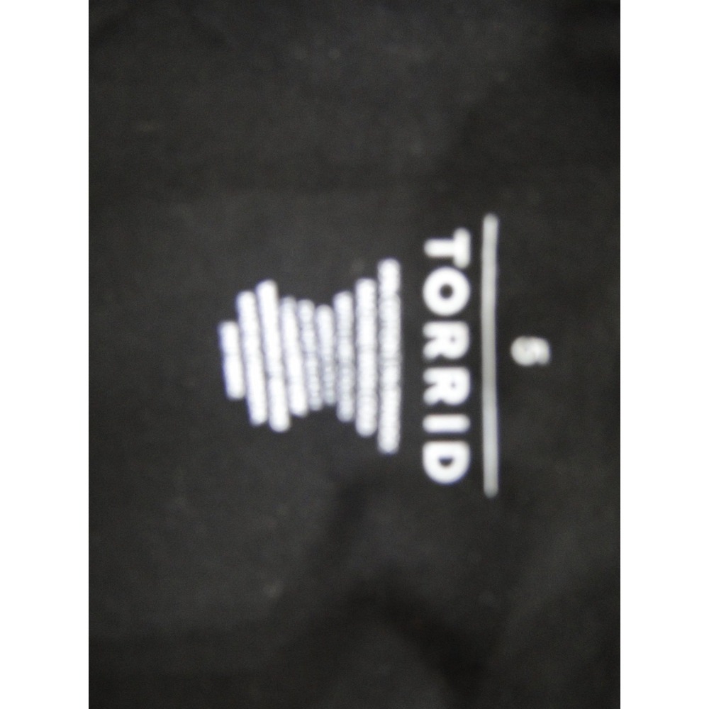 TORRID Women's Black‎ With Plaid Pride Design Pull-On Shorts; Size 5 - Picture 3 of 5
